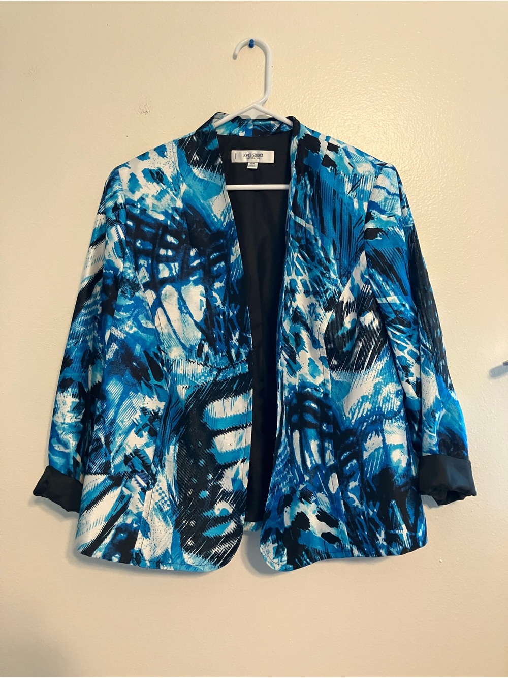 Jones Studio Blue and White Abstract Open-Front Blazer